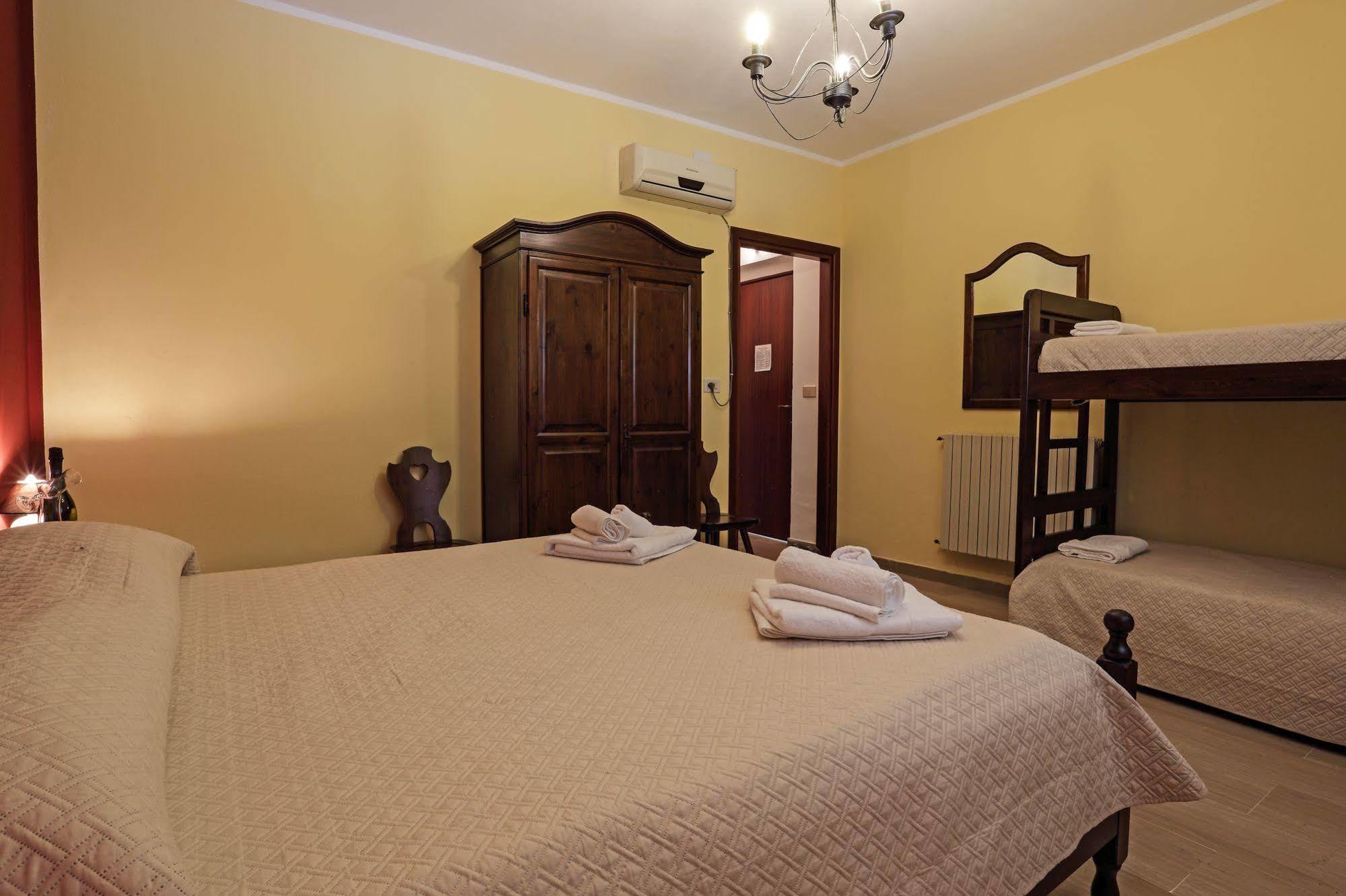 Roccamena Agriturismo Tenute Pollara מראה חיצוני תמונה