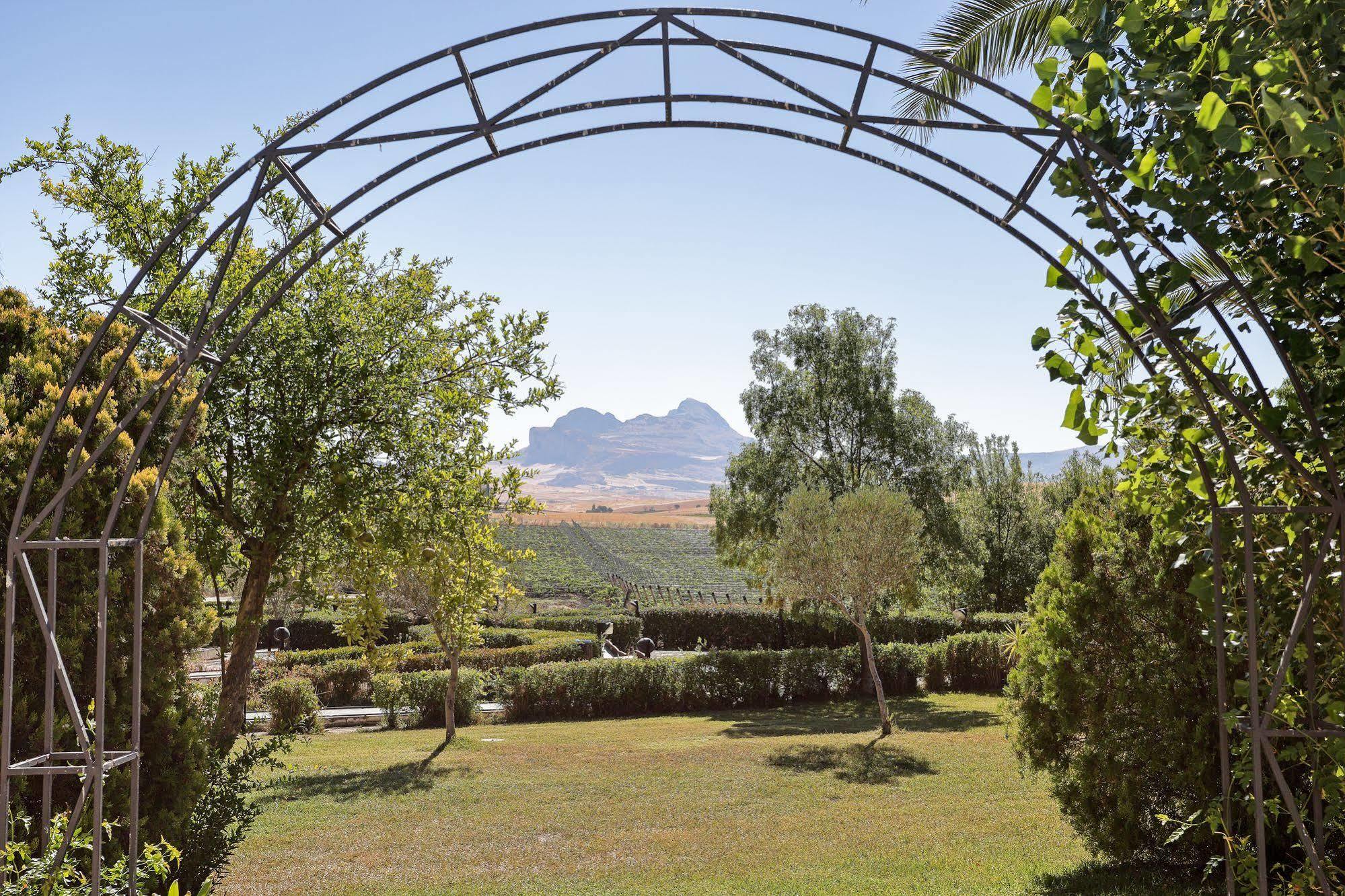 Roccamena Agriturismo Tenute Pollara מראה חיצוני תמונה